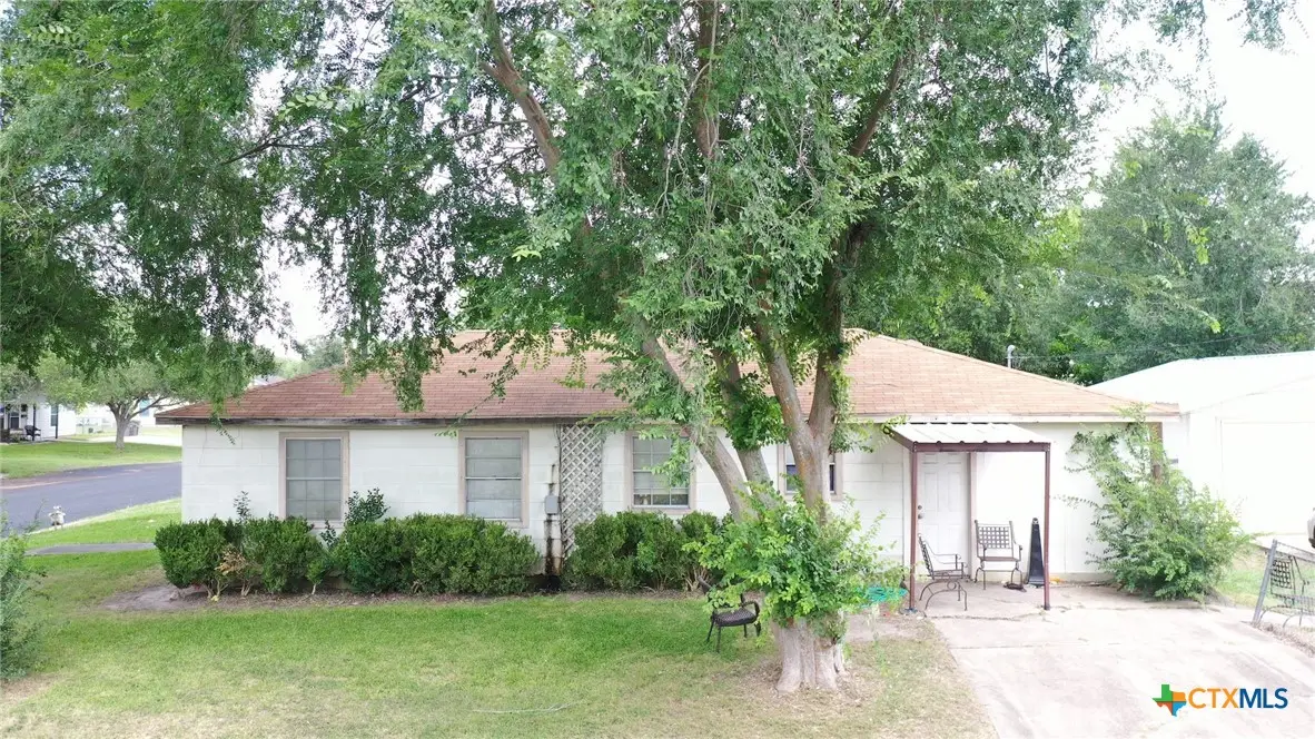 701 E Hiller Street, Victoria, TX 77901 - #1