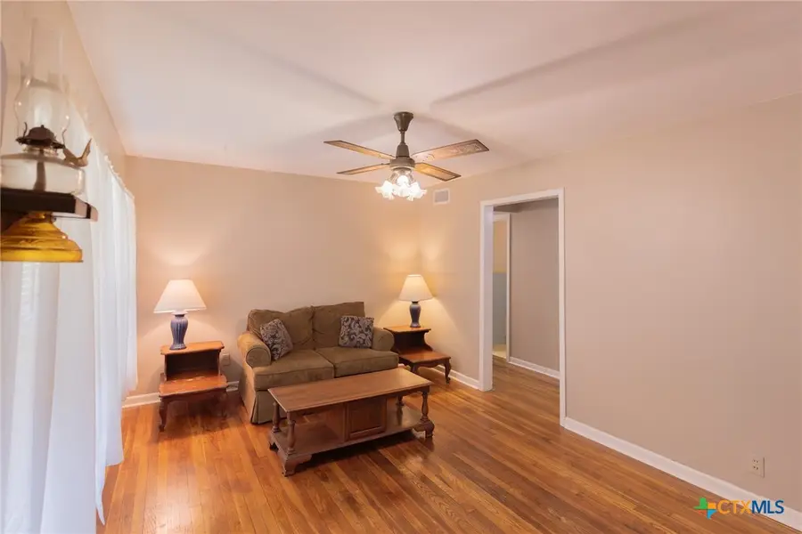 2001 E Rosebud Avenue, Victoria, TX 77901 - #2