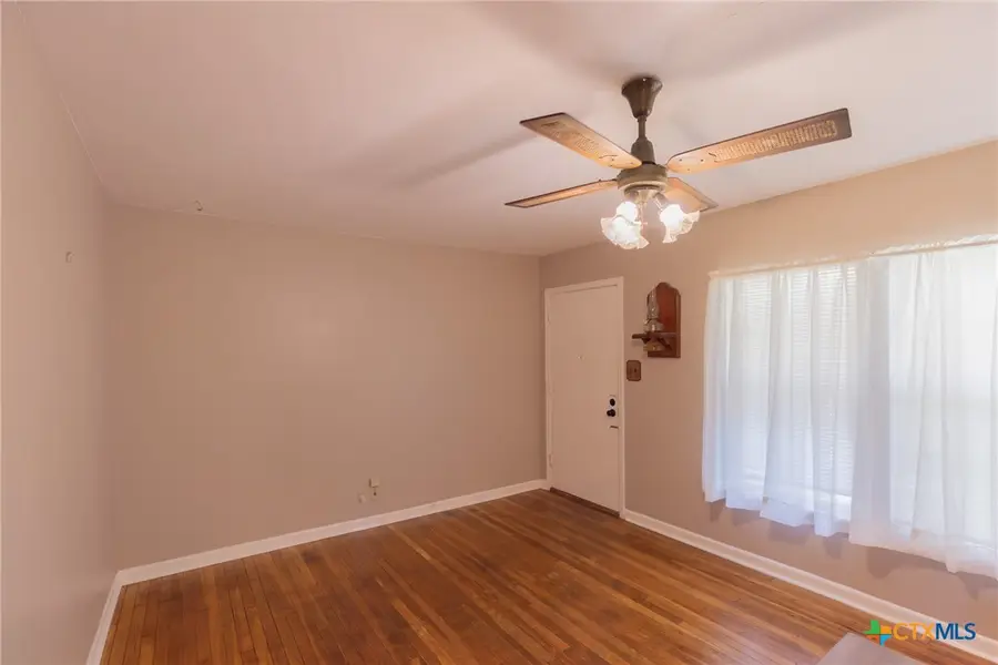 2001 E Rosebud Avenue, Victoria, TX 77901 - #3