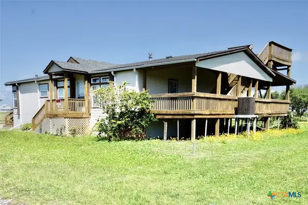 1108 W Tyler Avenue, Port O'Connor, TX 77982