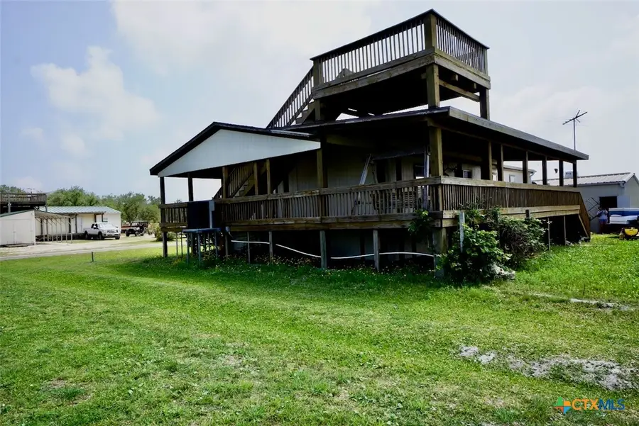 1108 W Tyler Avenue, Port Oconnor, TX 77982 - #3