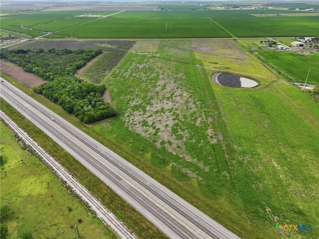 4236 Us Highway 87, Port Lavaca, TX 77979 - #1