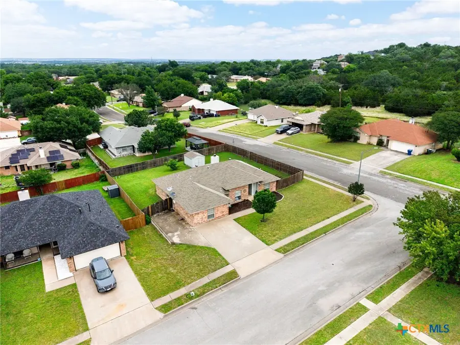 907 Vernon Drive, Copperas Cove, TX 76522 - #2
