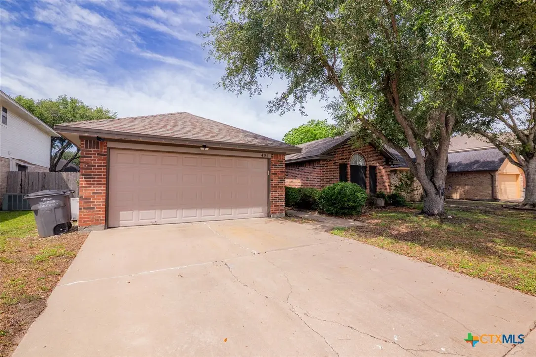 406 Ashland Creek, Victoria, TX 77901 - #1