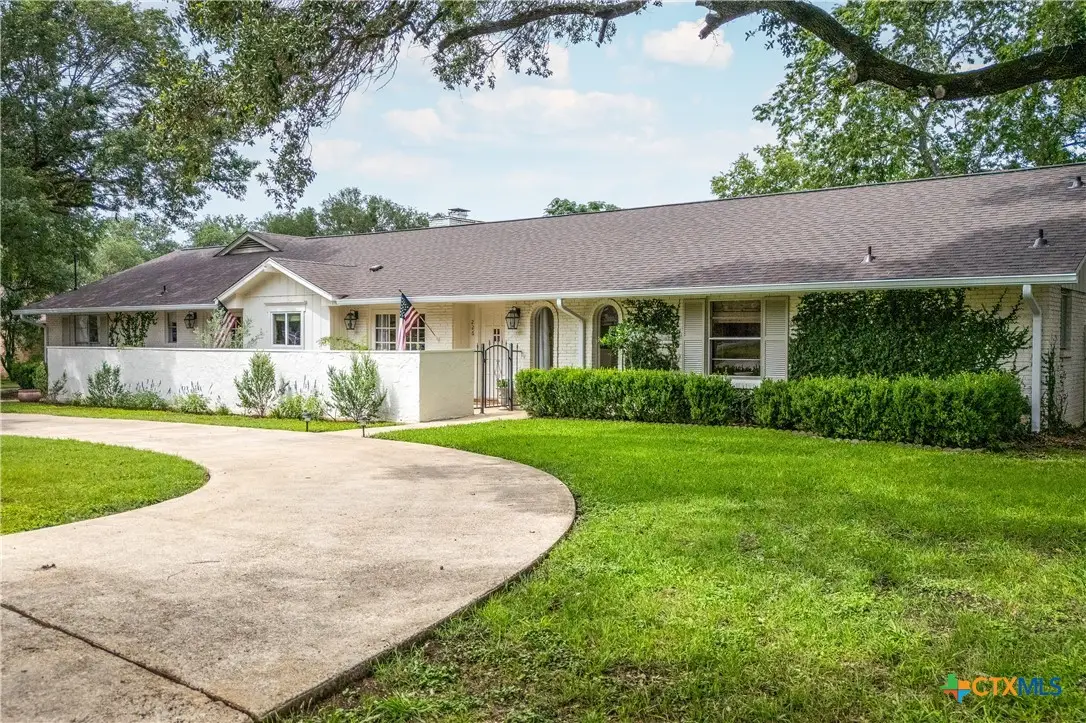 226 Oakwood Boulevard, New Braunfels, TX 78130 - #1