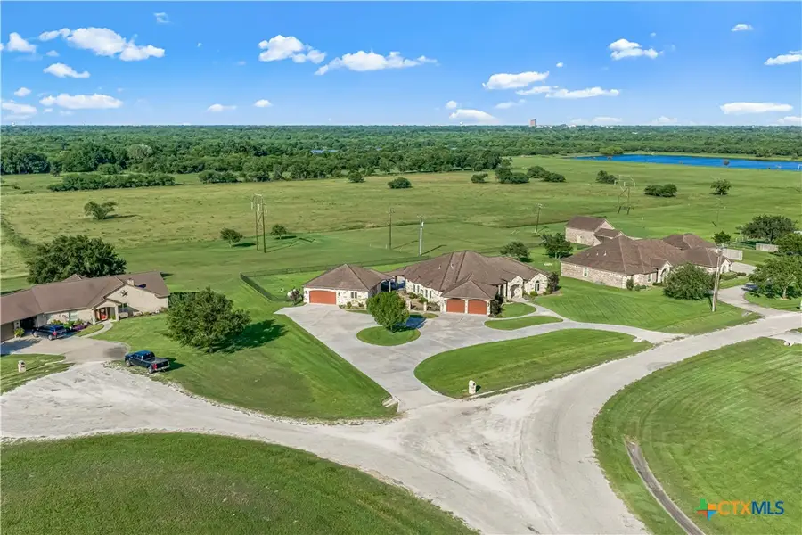 448 Champlain Street, Victoria, TX 77905 - #3