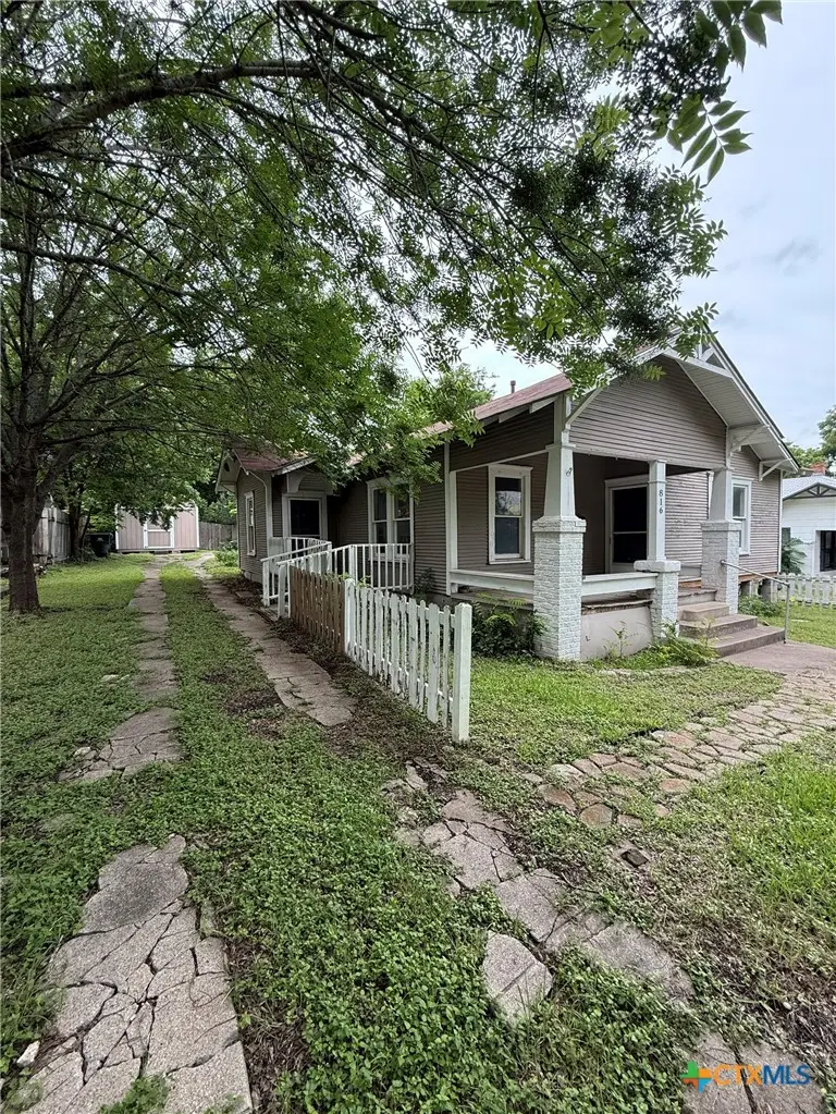 816 N 2nd Street, Temple, TX 76501 - #2