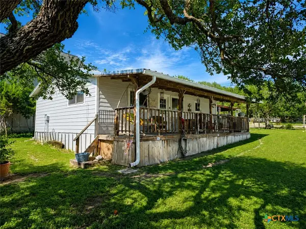 1424 Lonesome, Canyon Lake, TX 78133
