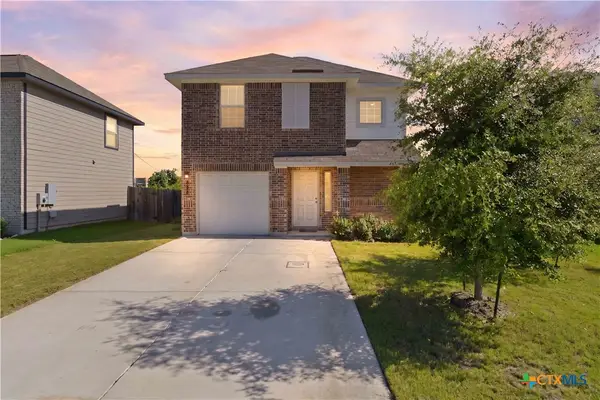 604 Saxon Street, Seguin, TX 78155