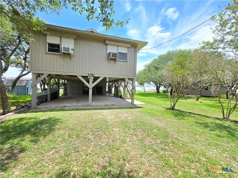 2182 W Bayshore Drive, Palacios, TX 77465 - #2