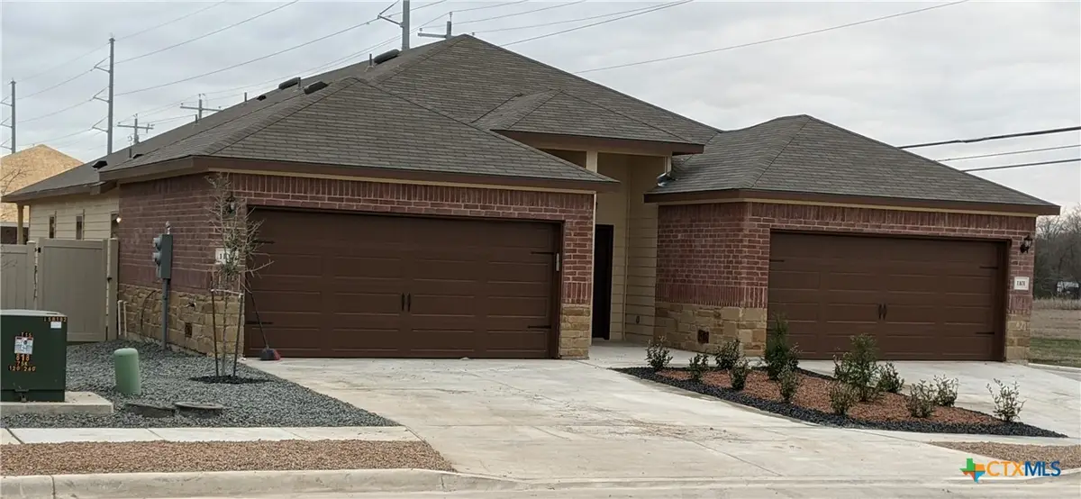 1101&1103 Stanley Way, Seguin, TX 78155 - #1