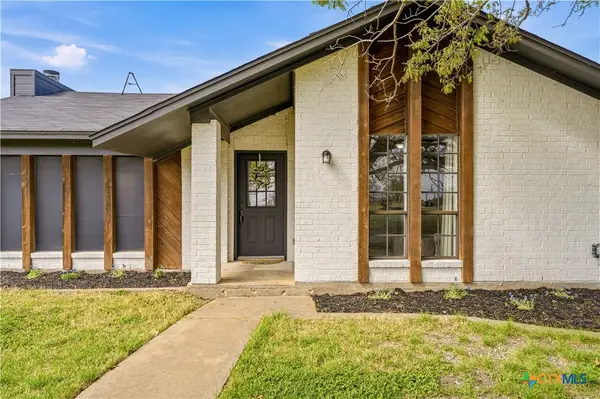 2566 Southwinds Drive, Lorena, TX 76655