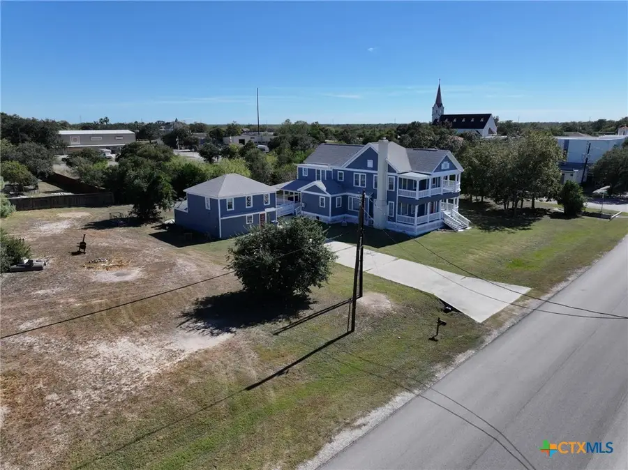 909 Power Street, Refugio, TX 78377 - #2
