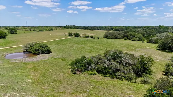 2170 Langdon Road, Weimar, TX 78962