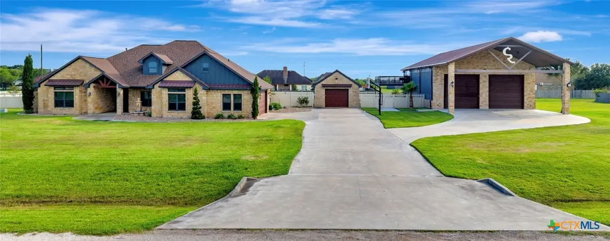121 Spring Ridge, Victoria, TX 77904 - #1