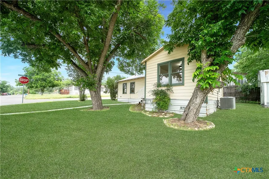 414 Orange Avenue, New Braunfels, TX 78130 - #3