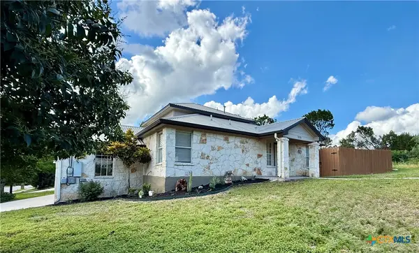 153 Dolly Street, San Marcos, TX 78666