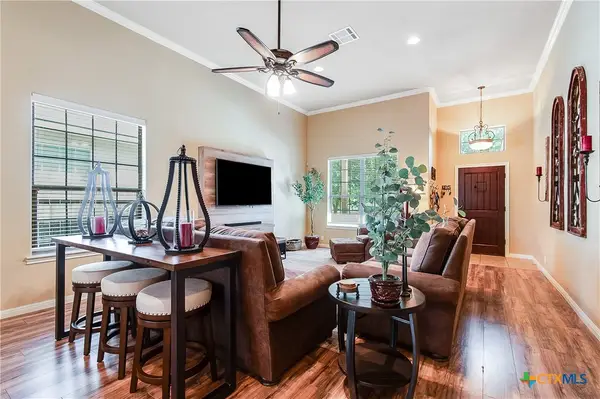 209 Geode Lane, Jarrell, TX 76537