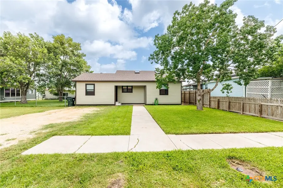606 E Prairie Street, Cuero, TX 77954 - #2