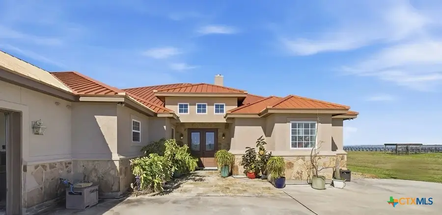 125 Dockside Dr, Rockport, TX 78382 - #2