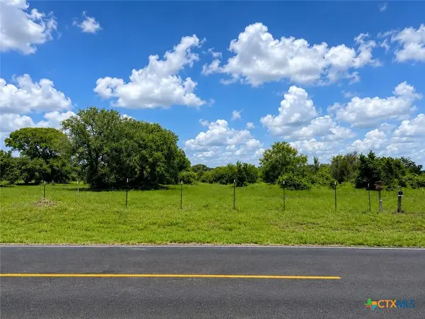 1958 Fm-3010, Yoakum, TX 77995