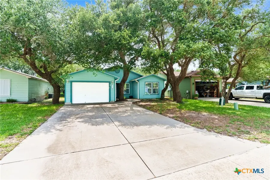 105 Pecan Harbor Street, Rockport, TX 78382 - #2