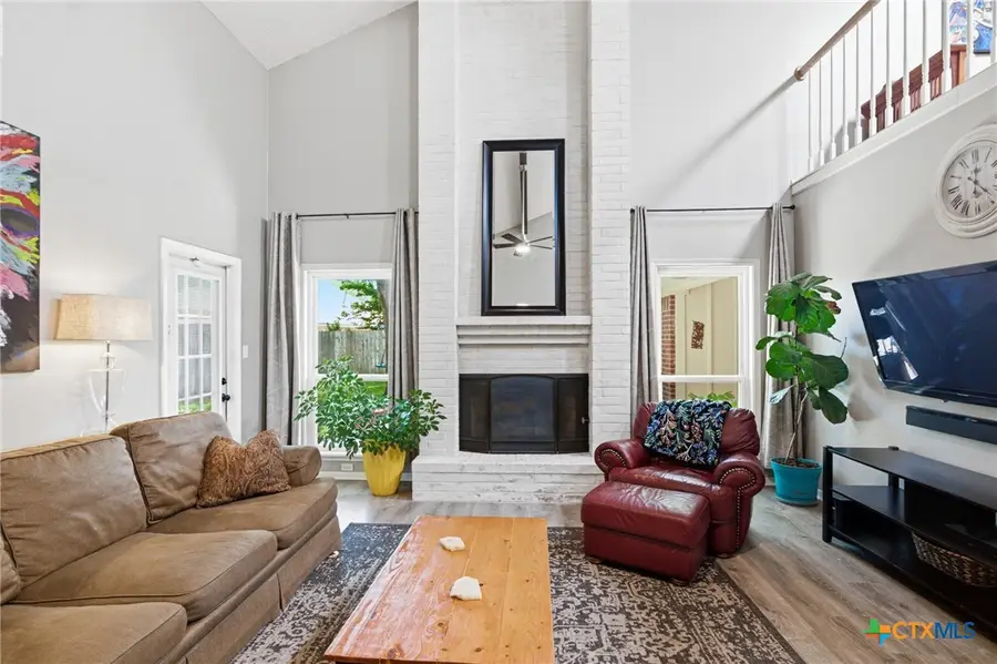 805 Santa Fe, Victoria, TX 77904 - #2