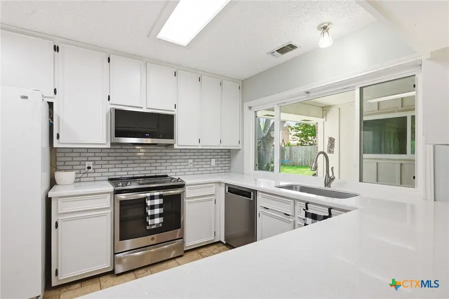 805 Santa Fe, Victoria, TX 77904 - #3