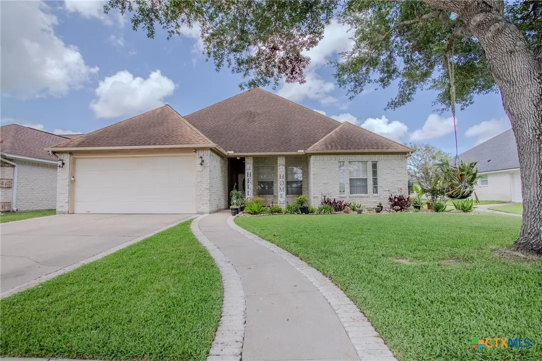 218 West Haven, Victoria, TX 77904 - #1