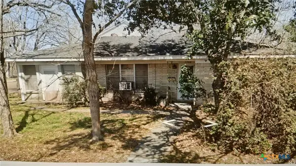 1702 Woodlawn Street, Victoria, TX 77901