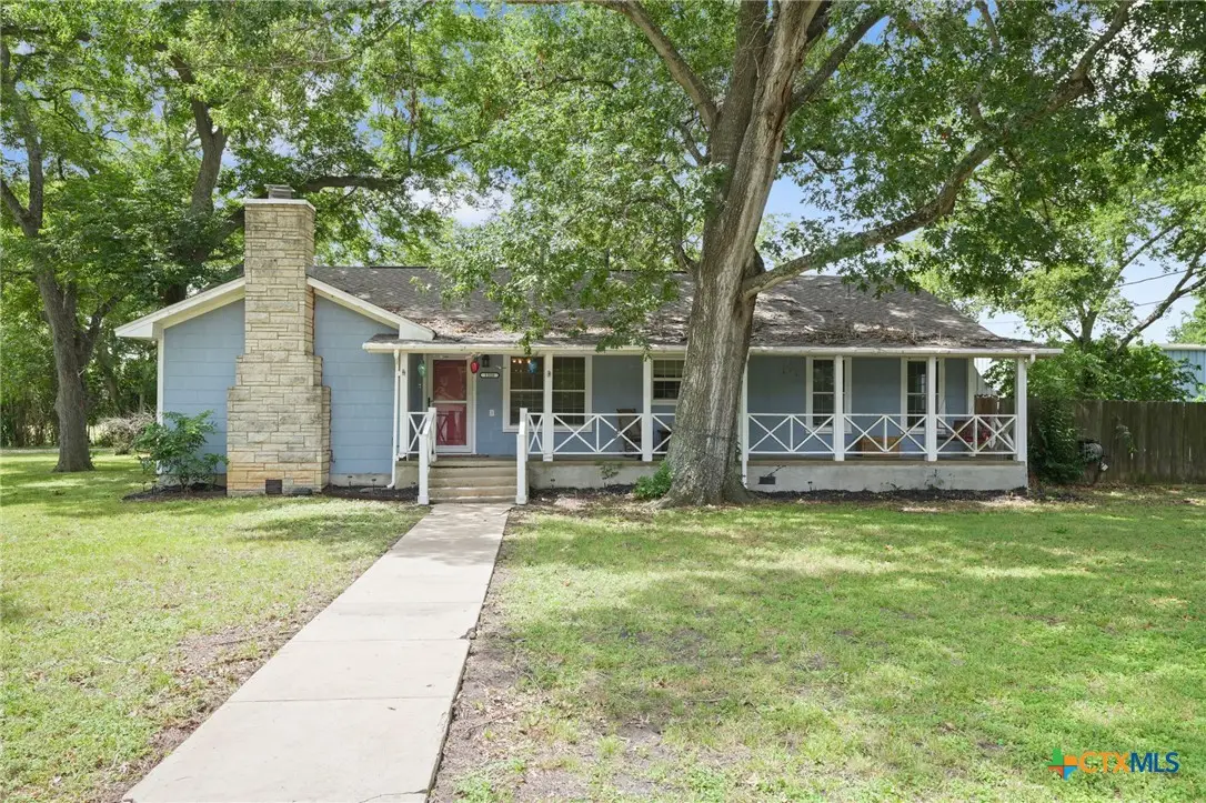 1320 W San Antonio Street, Lockhart, TX 78644 - #1