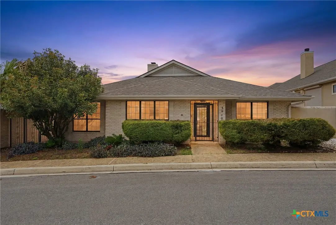 5910 Crescent Falls, Windcrest, TX 78239 - #1