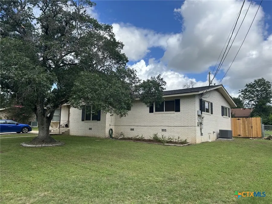 21 Ohio Avenue, New Braunfels, TX 78130 - #3