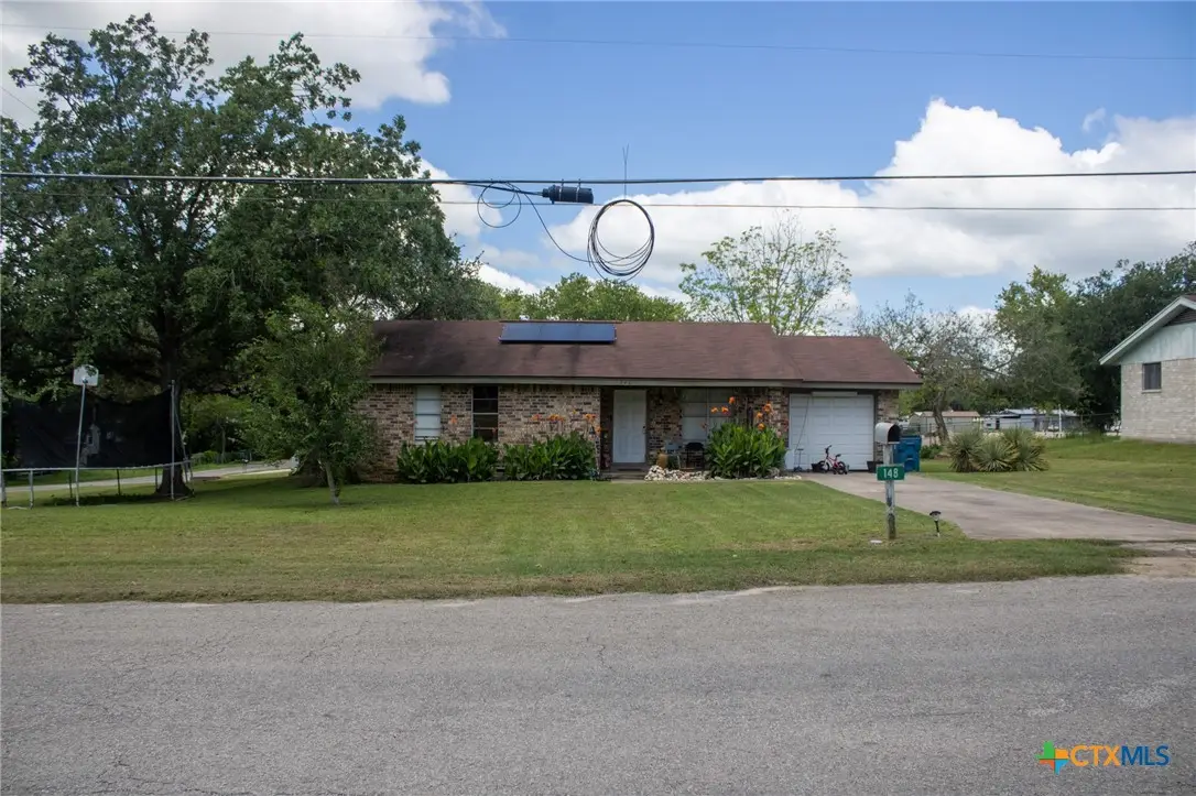 148 S Mount Auburn, Goliad, TX 77963 - #1