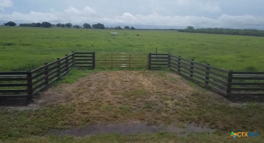 901 Walker Road, Goliad, TX 77963 - #2