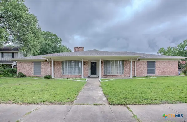 111 Dover Dell Lane, Victoria, TX 77904