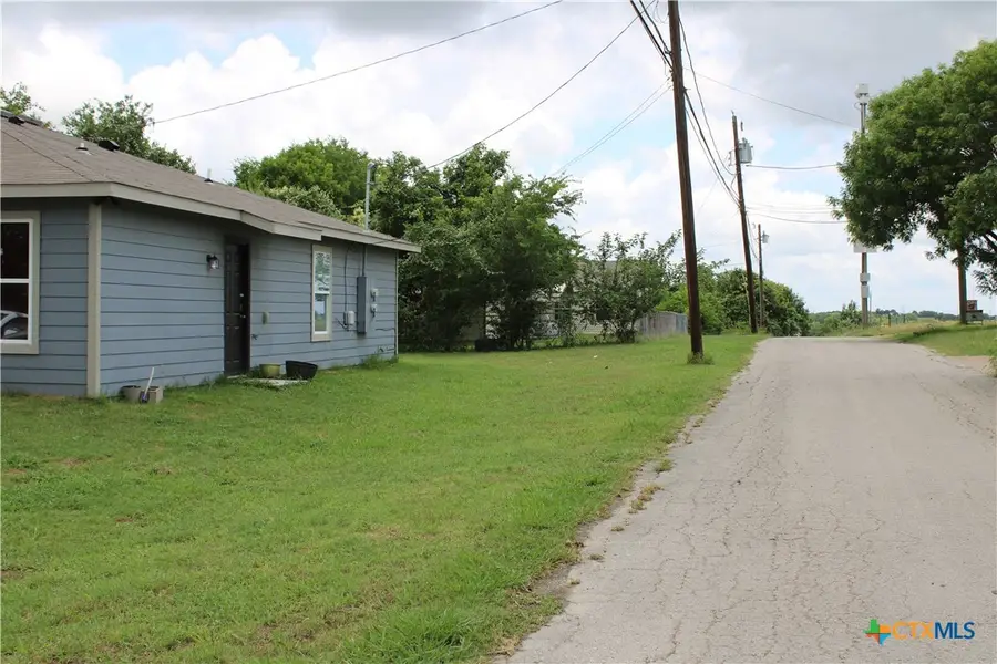 904 E Garfield Avenue, Temple, TX 76501 - #2