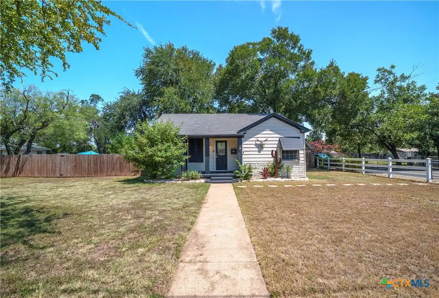 524 E 13th Avenue, Belton, TX 76513 - #2