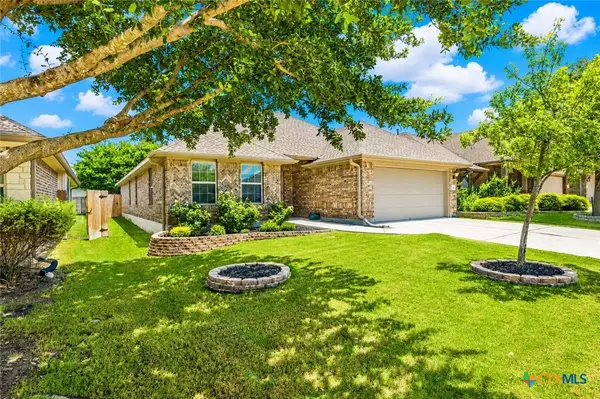 328 Lightcliff Street, Hutto, TX 78634