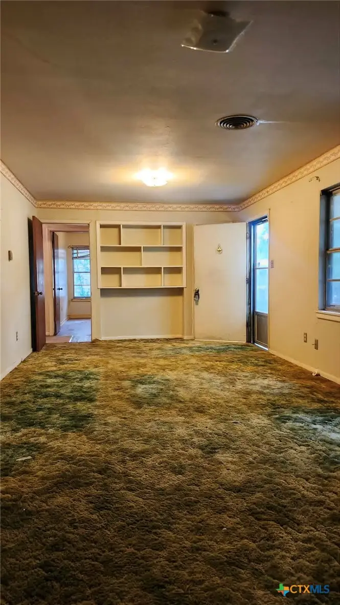 801 S 11th Street, Copperas Cove, TX 76522 - #2