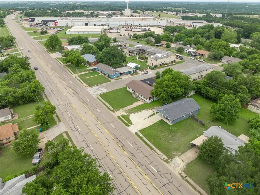 1309 W Main Street, Gatesville, TX 76528 - #3