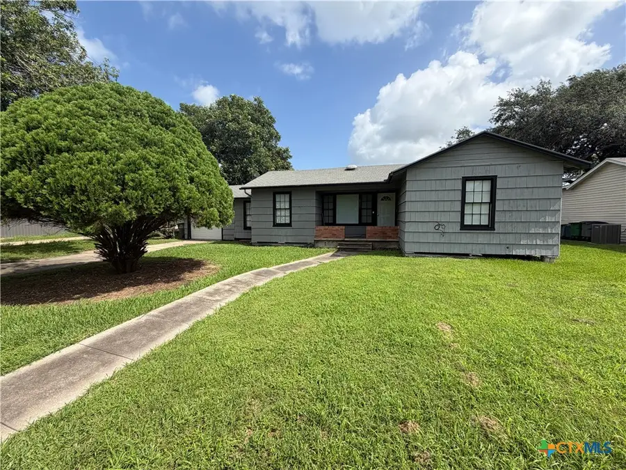 602 E Rosebud, Victoria, TX 77901 - #2