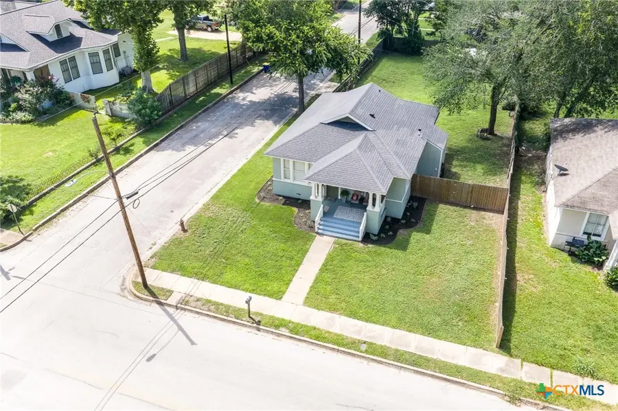 626 Saint Vincent Street, Gonzales, TX 78629 - #3