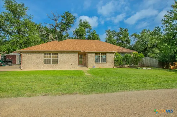 27 S Sherwood Drive, Belton, TX 76513