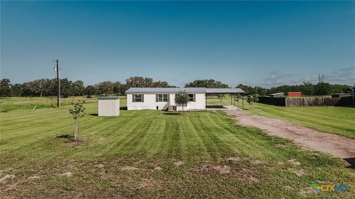 413 West Oaks Drive, Victoria, TX 77905 - #1