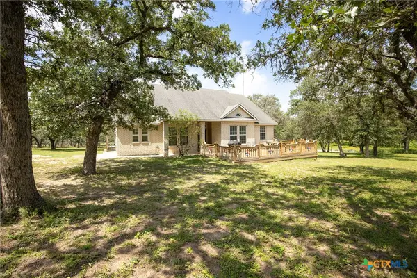 1262 Morning Glory Lane, Adkins, TX 78101
