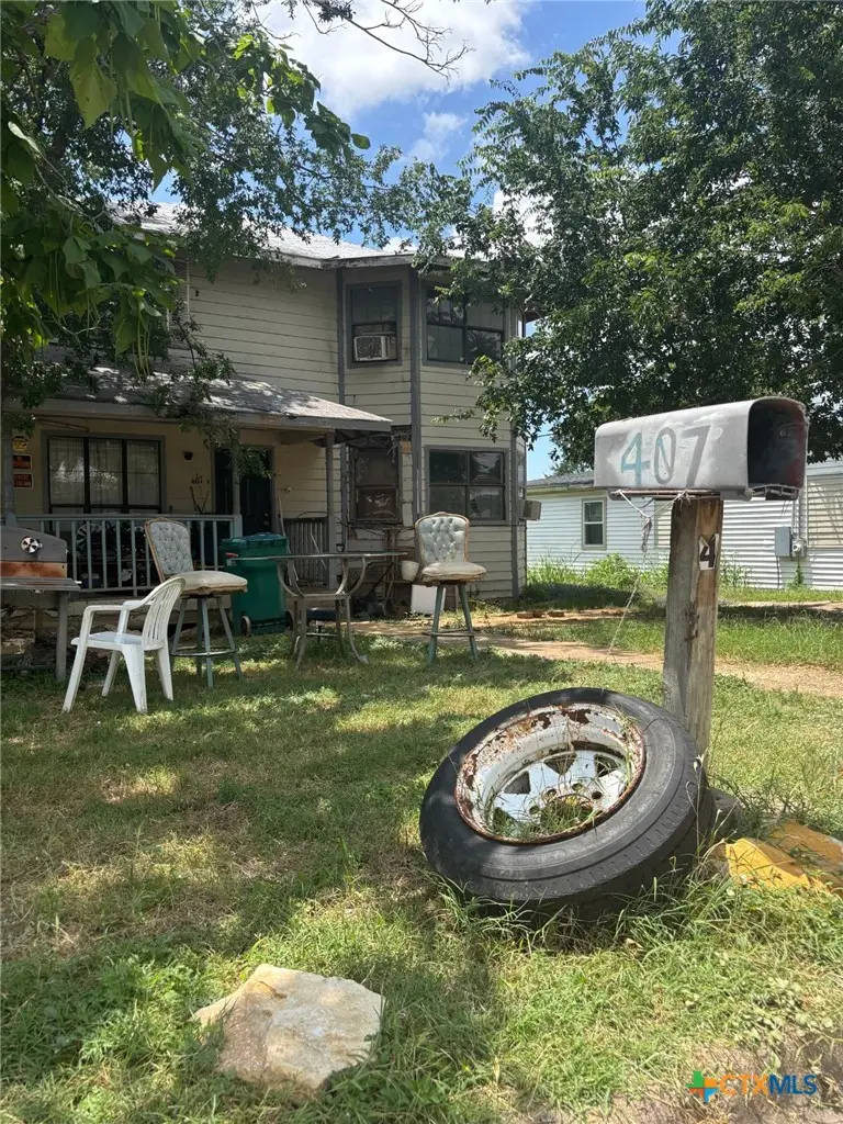 407 N 14th Street, Gatesville, TX 76528 - #2