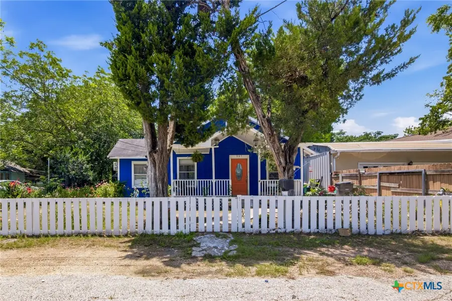 203 Ernst Street, Victoria, TX 77901 - #2