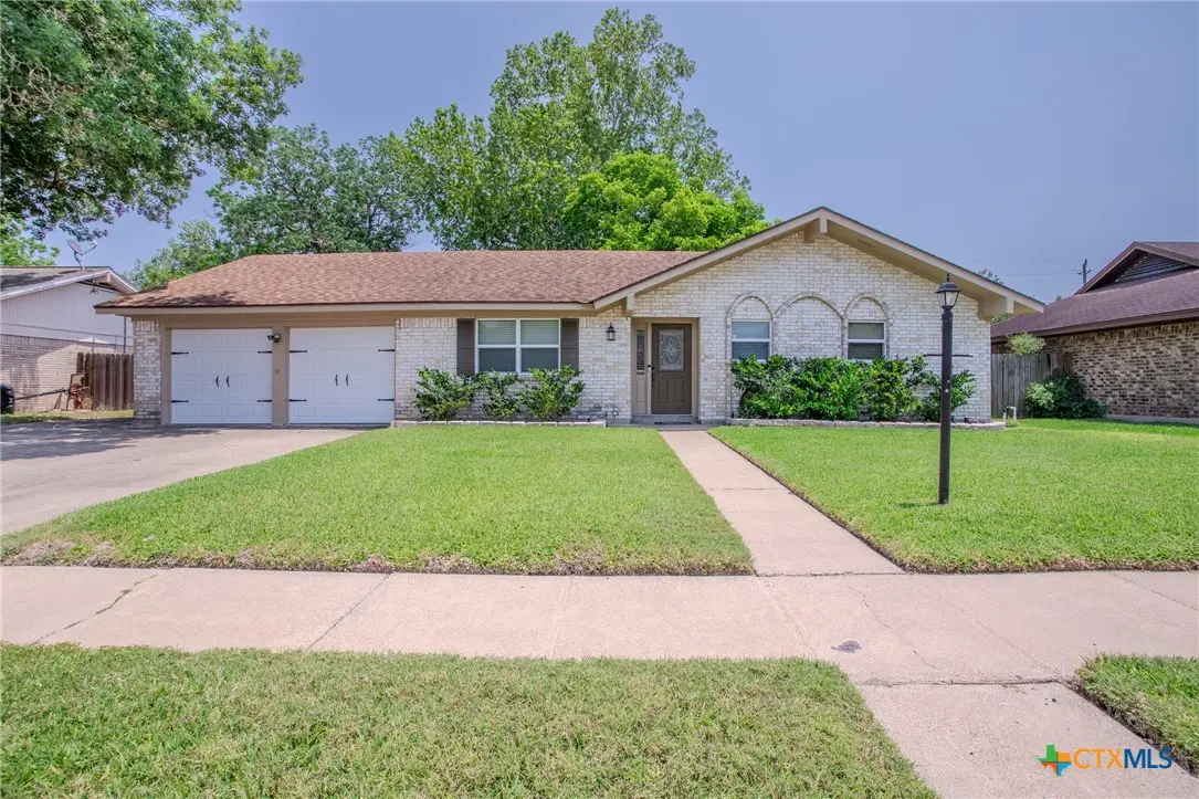109 Norwich Glen Street, Victoria, TX 77904 - #1