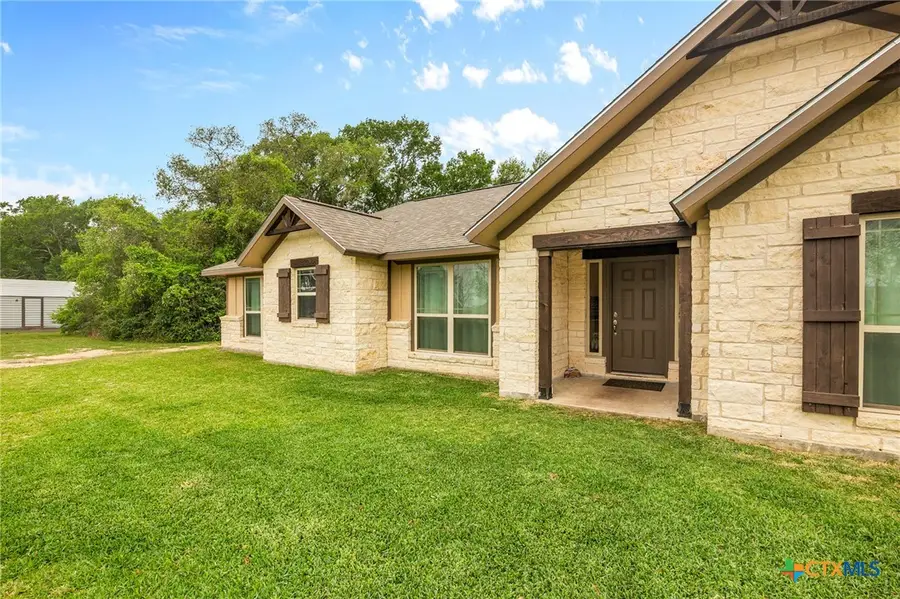 260 Oak Street, Palacios, TX 77465 - #3